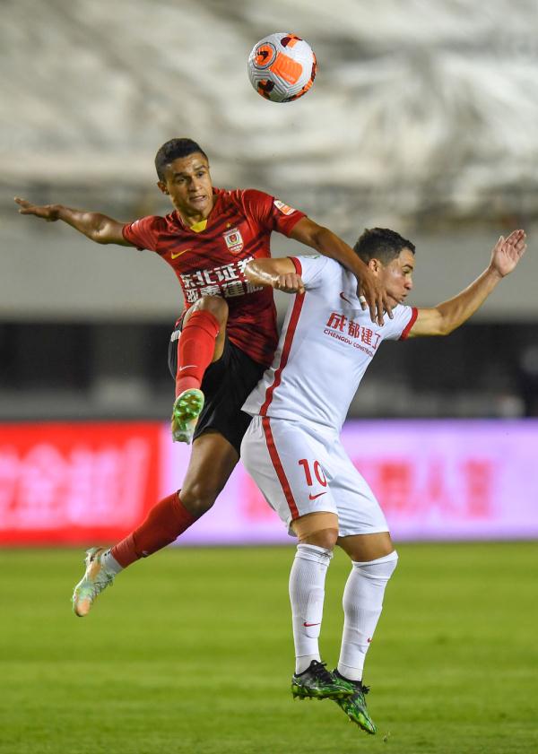 包含亚泰不敌深圳—客战告负面对实力强劲对手的词条